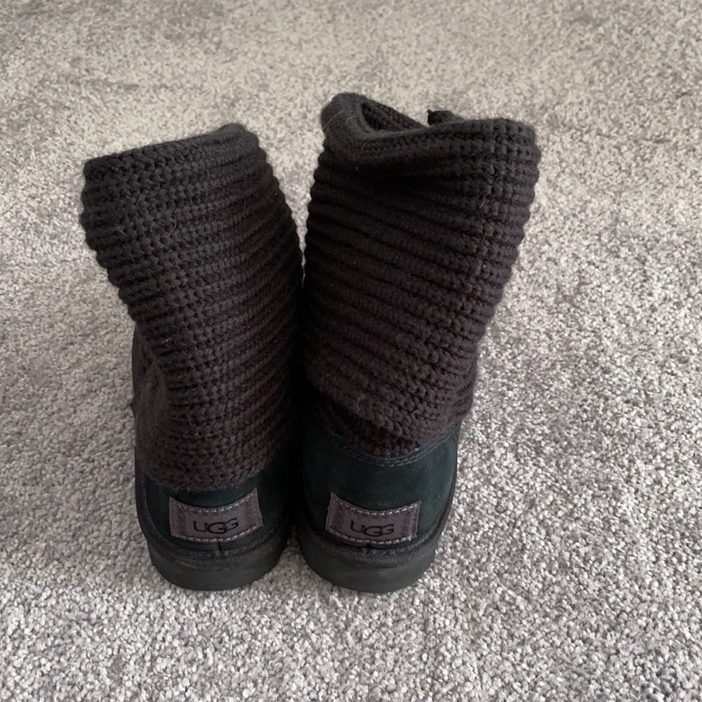 Women’s Classic Cardy UGG Boots - Picture 3 of 4